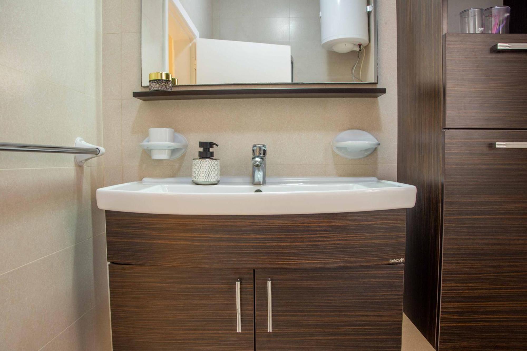 Spacious, Modern 3 Bedroom Apartment - סיינט פול ביי מראה חיצוני תמונה